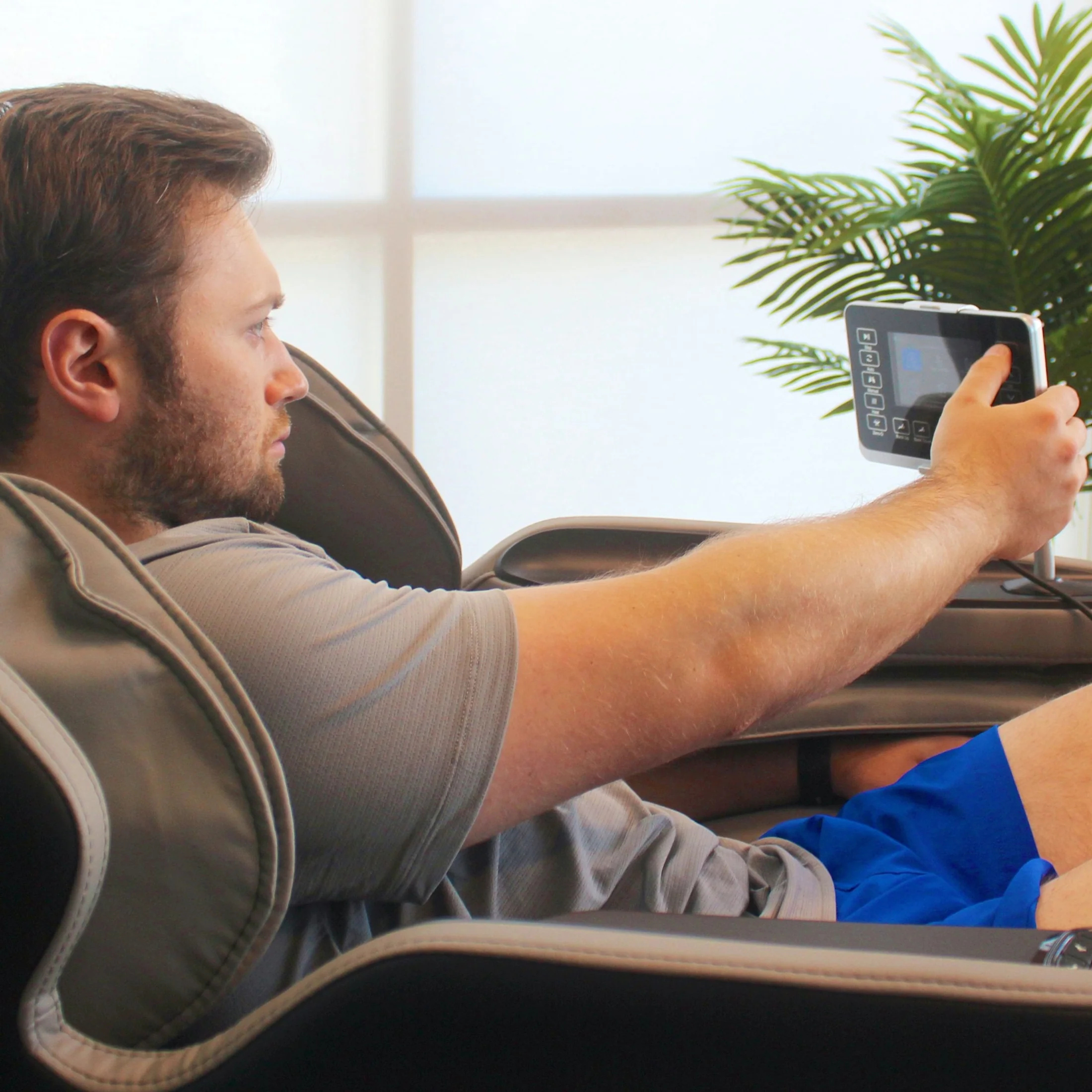 Lifesmart Nova 4D Faux Leather Zero Gravity Massage Chair R8658L
