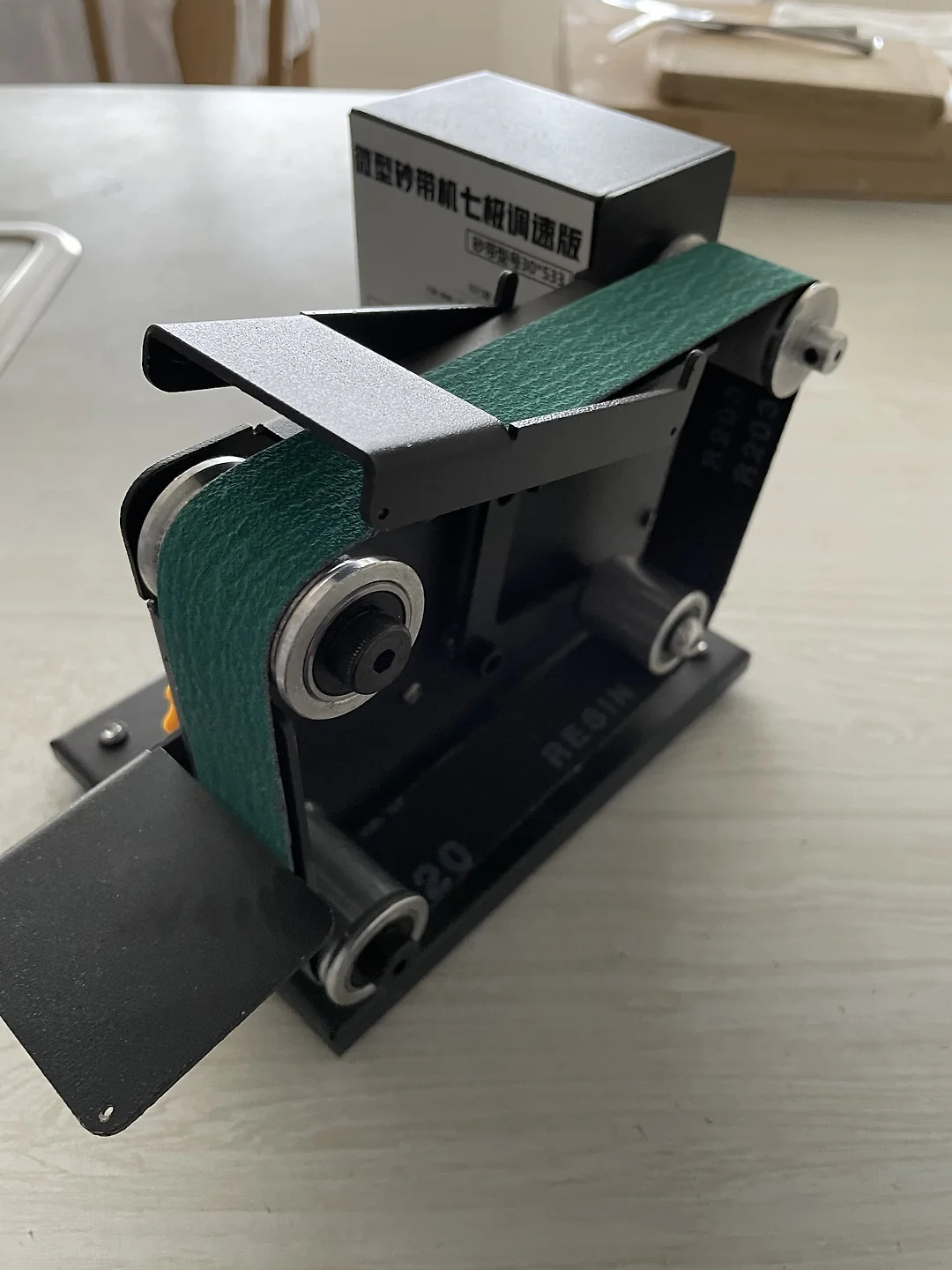 1-1/8 x 21 Sanding Belts . 40 PACK
