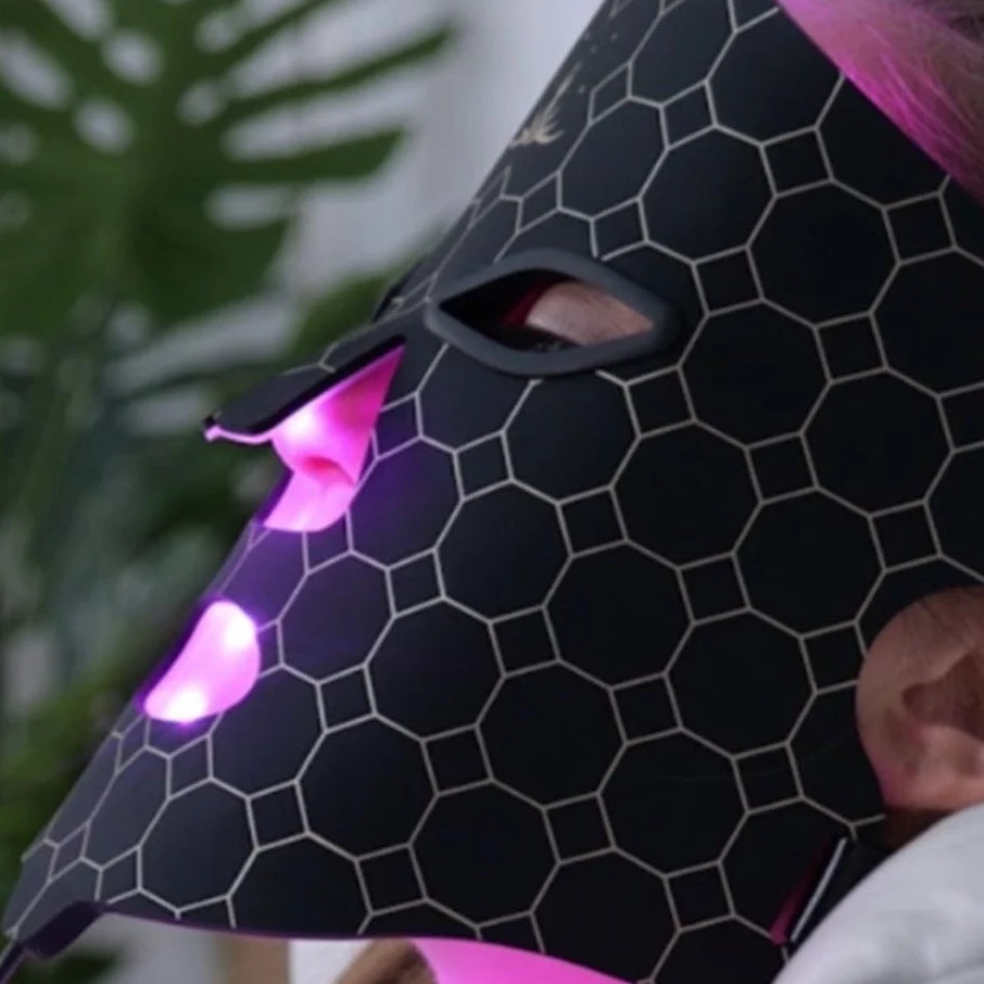 Red Light Therapy Mask with Vibration | EZLIFE