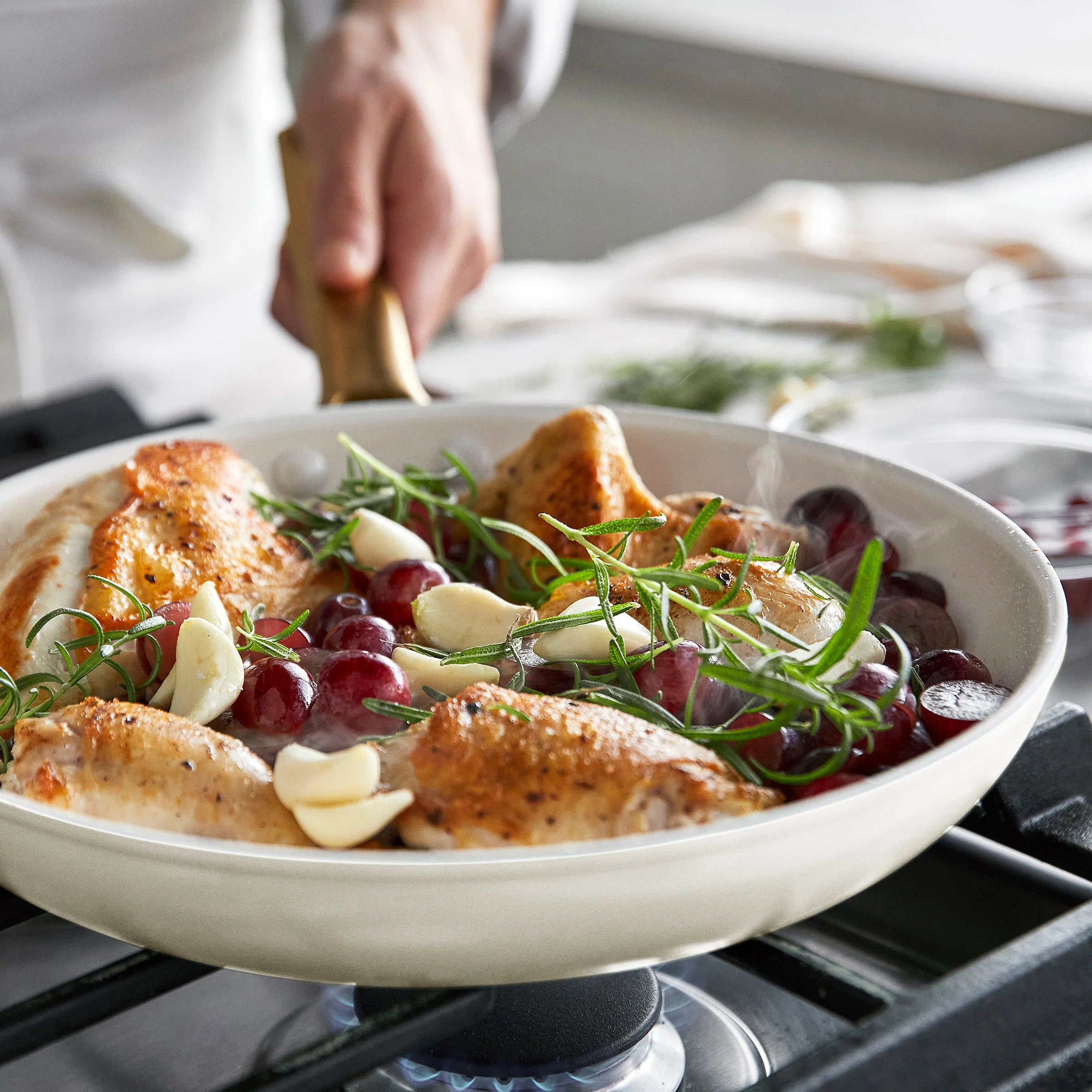 Reserve Pro Ceramic Nonstick 10-Piece Cookware Set | Cream