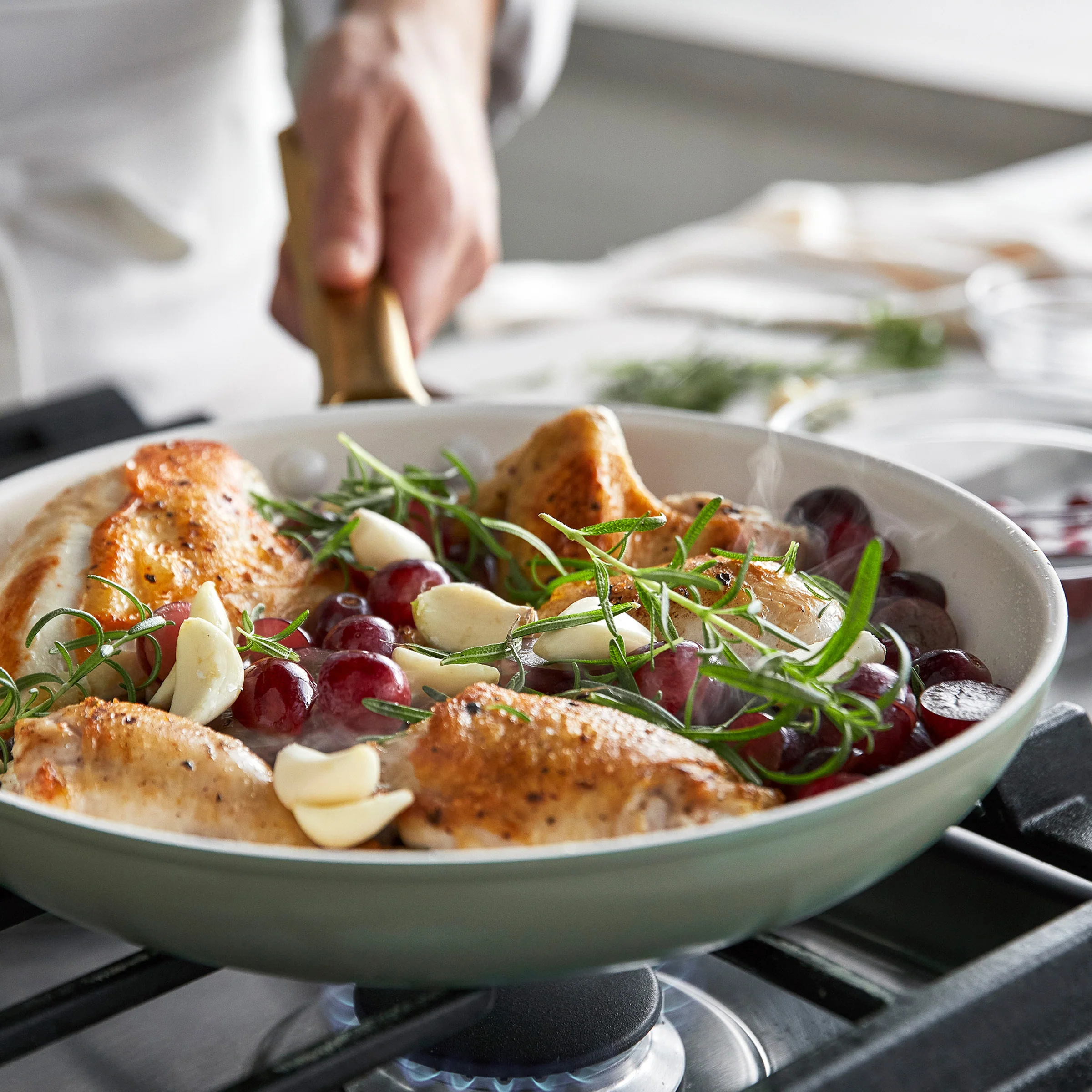 Reserve Pro Ceramic Nonstick 10-Piece Cookware Set | Sage