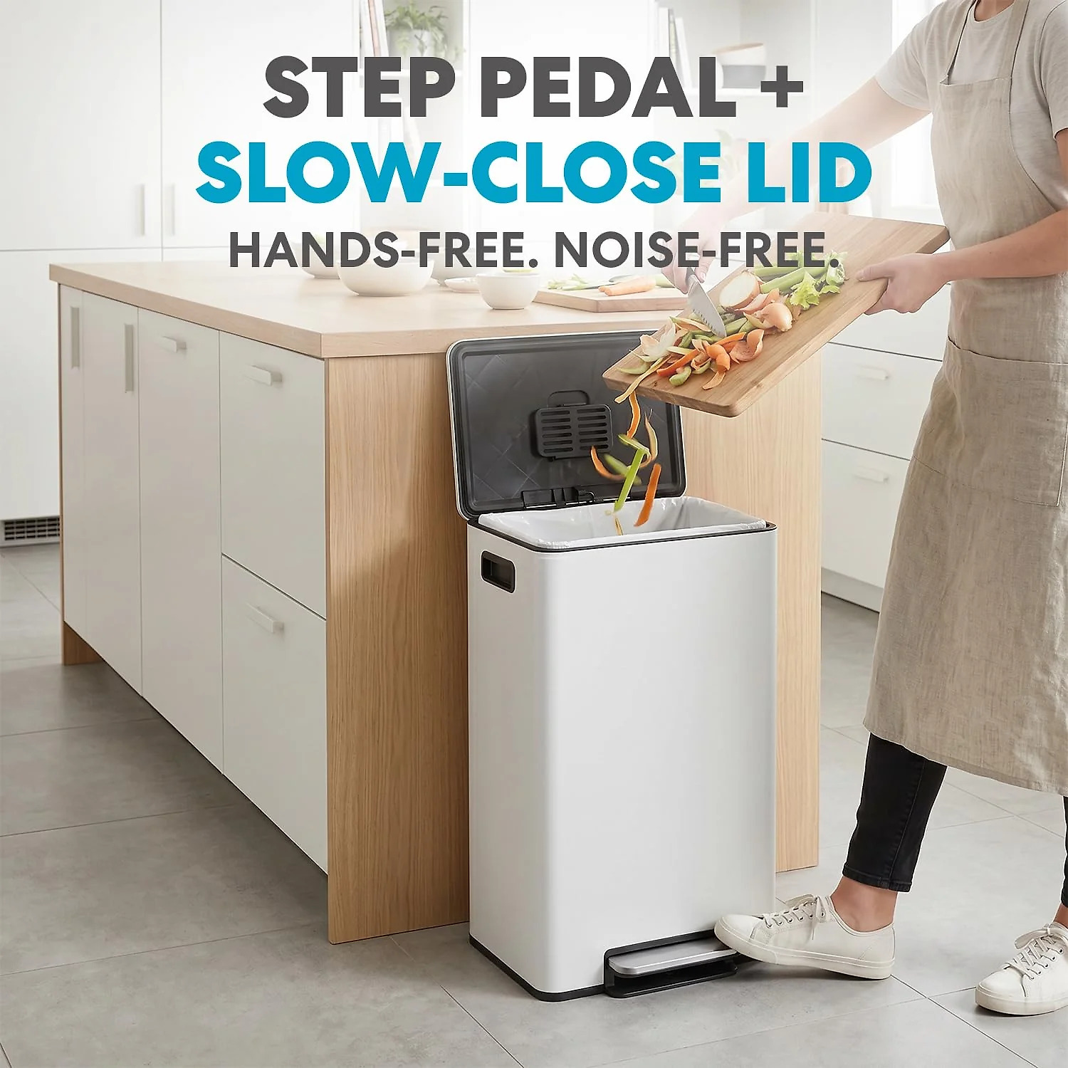 Simpli-Magic 13 Gallon / 50L Step Trash Can. Infinity Edge. Cloud Dancer